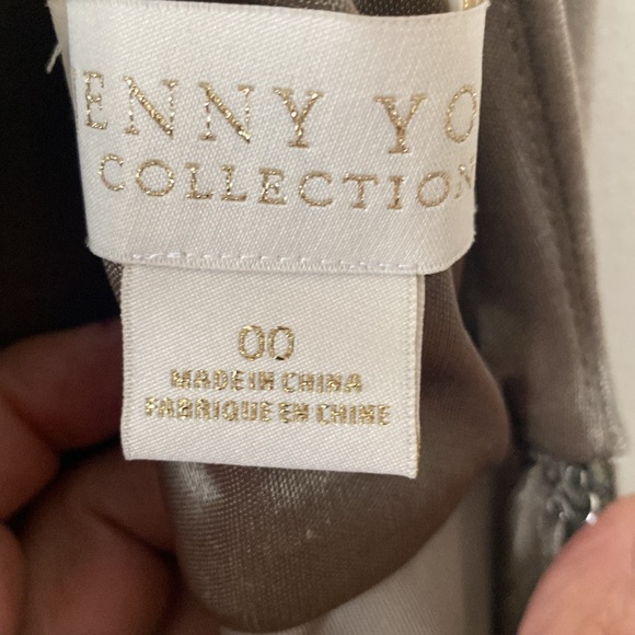 Jenny Yoo Jenny Yoo Sullivan Velvet Cowl Neck Gown Maxi in Sage size 00 - Picture 7 of 11